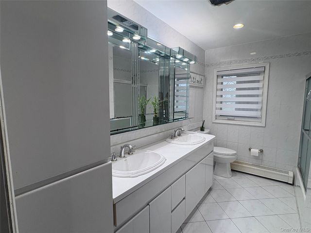 3780 Greentree Drive, Oceanside, NY 11572