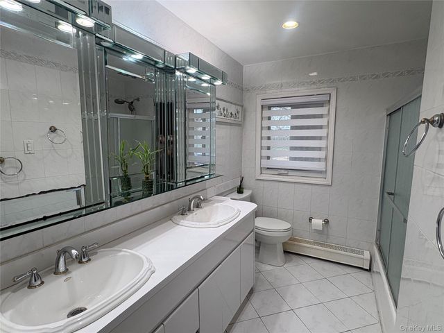 3780 Greentree Drive, Oceanside, NY 11572