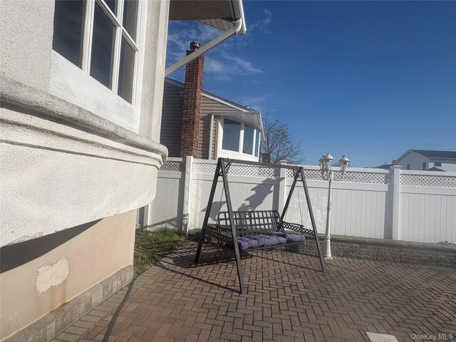 3780 Greentree Drive, Oceanside, NY 11572