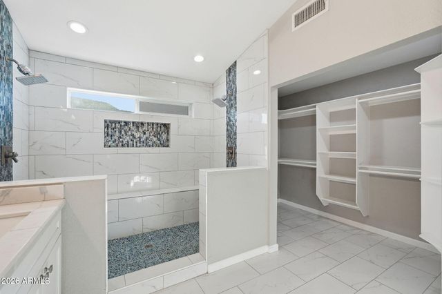 5335 W KERRY Lane, Glendale, AZ 85308
