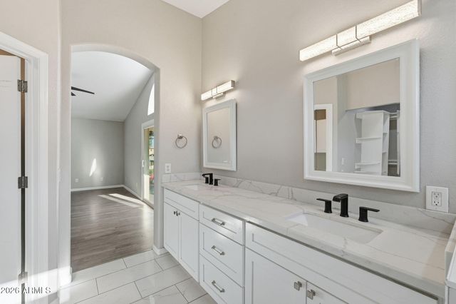 5335 W KERRY Lane, Glendale, AZ 85308