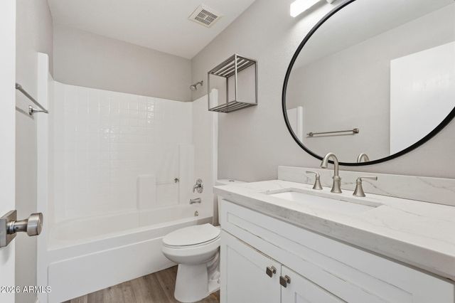 5335 W KERRY Lane, Glendale, AZ 85308