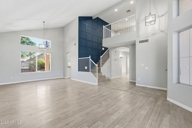 5335 W KERRY Lane, Glendale, AZ 85308