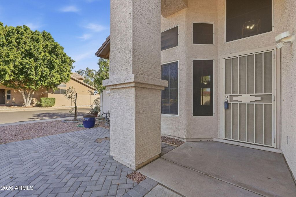 5335 W KERRY Lane, Glendale, AZ 85308 — photo 4