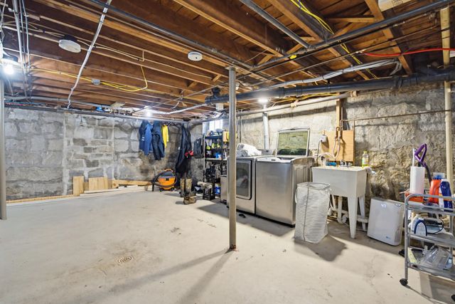 653 Belmont Street, Manchester, NH 03104