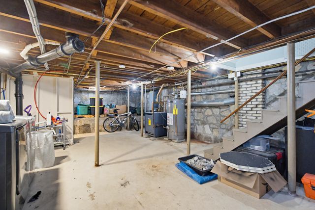 653 Belmont Street, Manchester, NH 03104