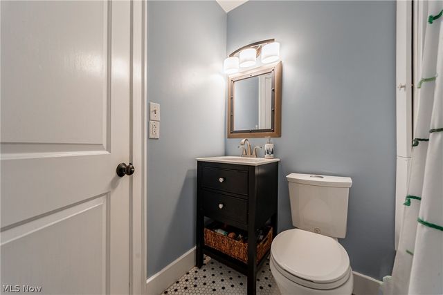 3851 W 157th Street, Cleveland, OH 44111