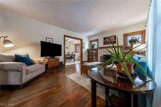 3851 W 157th Street, Cleveland, OH 44111