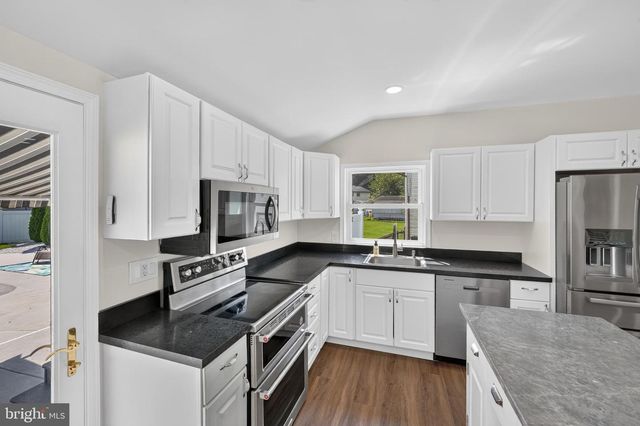 237 WINDSOR LN, Westville, NJ 08093