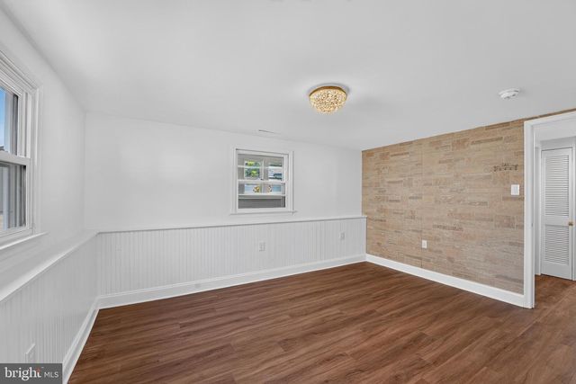 237 WINDSOR LN, Westville, NJ 08093