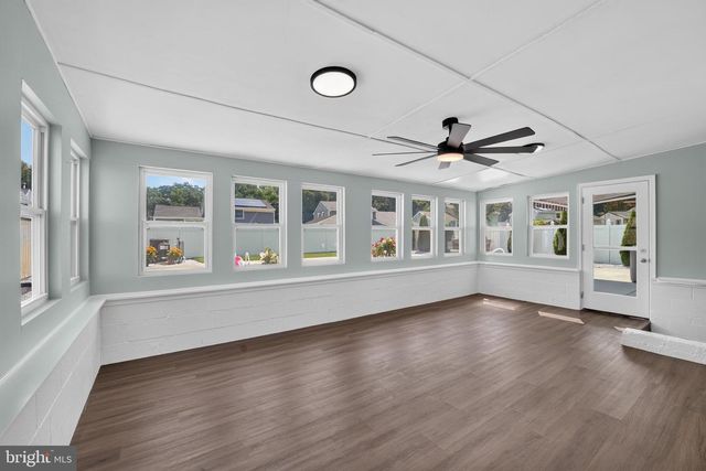 237 WINDSOR LN, Westville, NJ 08093