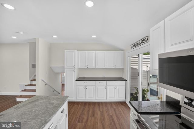 237 WINDSOR LN, Westville, NJ 08093