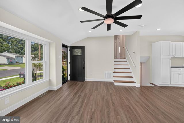 237 WINDSOR LN, Westville, NJ 08093