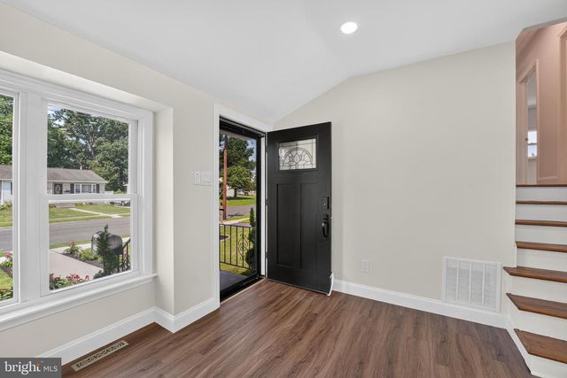237 WINDSOR LN, Westville, NJ 08093