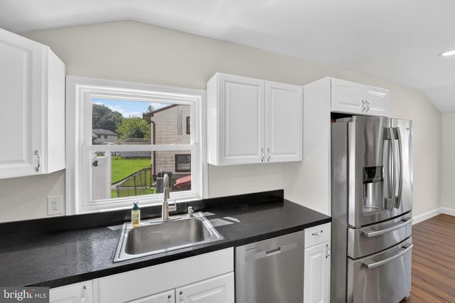 237 WINDSOR LN, Westville, NJ 08093