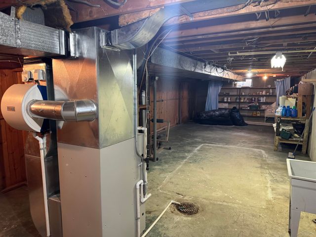 1030 Elmdale Drive, Saginaw, MI 48603