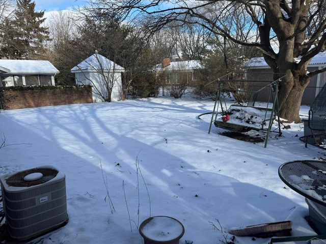 1030 Elmdale Drive, Saginaw, MI 48603