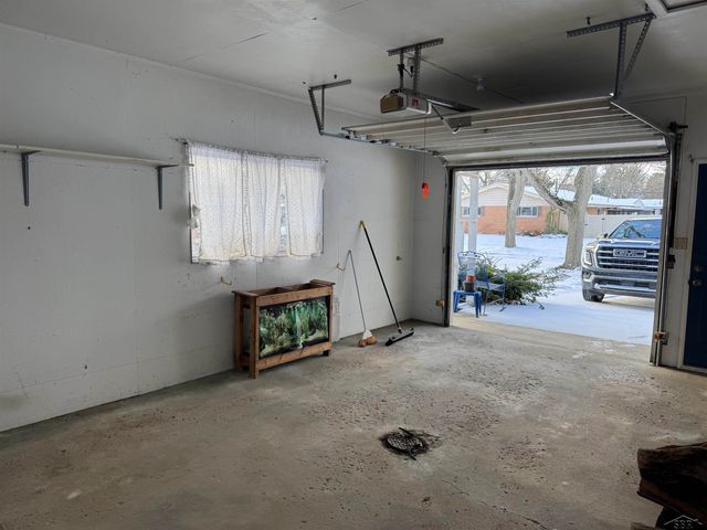 1030 Elmdale Drive, Saginaw, MI 48603