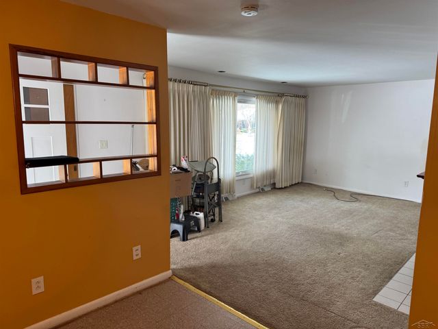 1030 Elmdale Drive, Saginaw, MI 48603