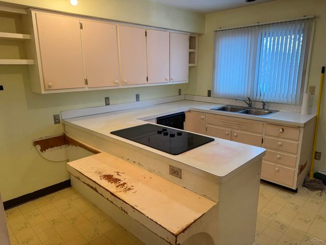 1030 Elmdale Drive, Saginaw, MI 48603