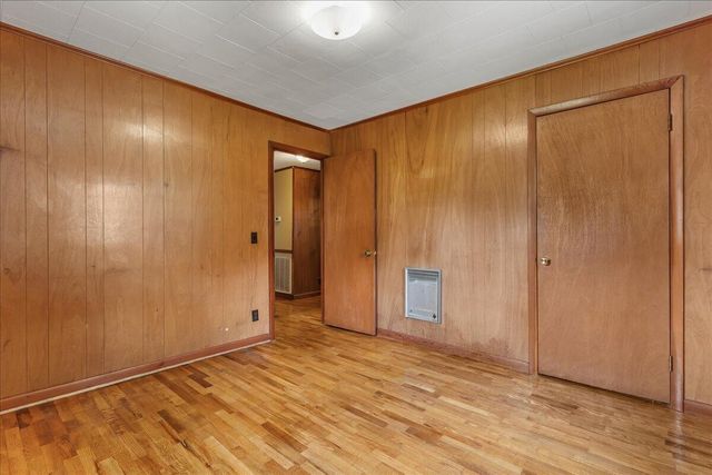 107 Georgia Avenue, Etowah, TN 37331