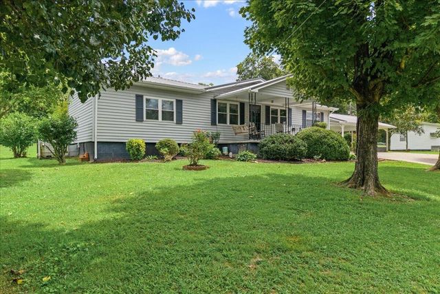 107 Georgia Avenue, Etowah, TN 37331