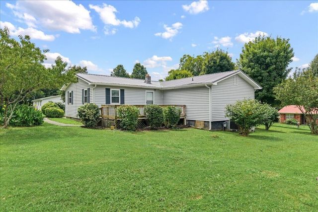 107 Georgia Avenue, Etowah, TN 37331