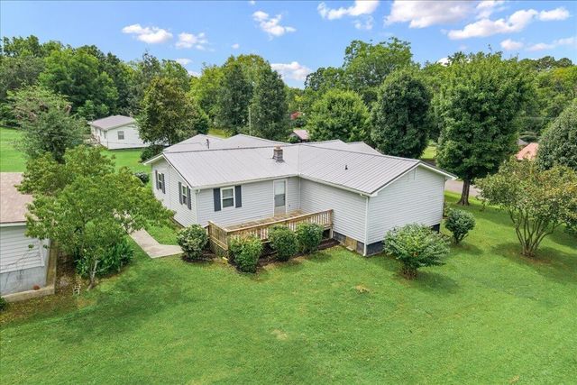 107 Georgia Avenue, Etowah, TN 37331
