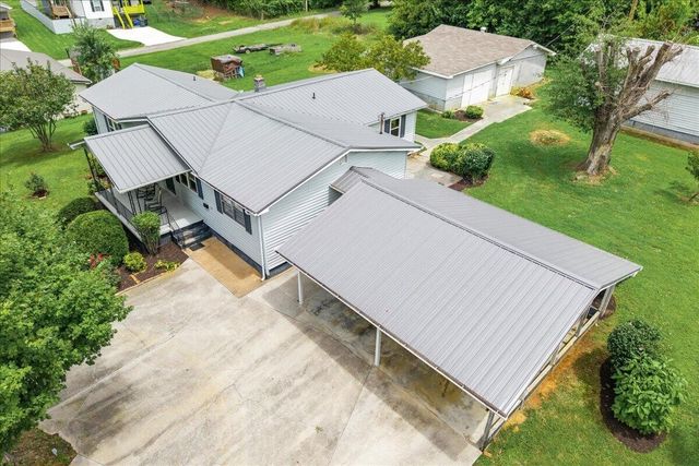 107 Georgia Avenue, Etowah, TN 37331