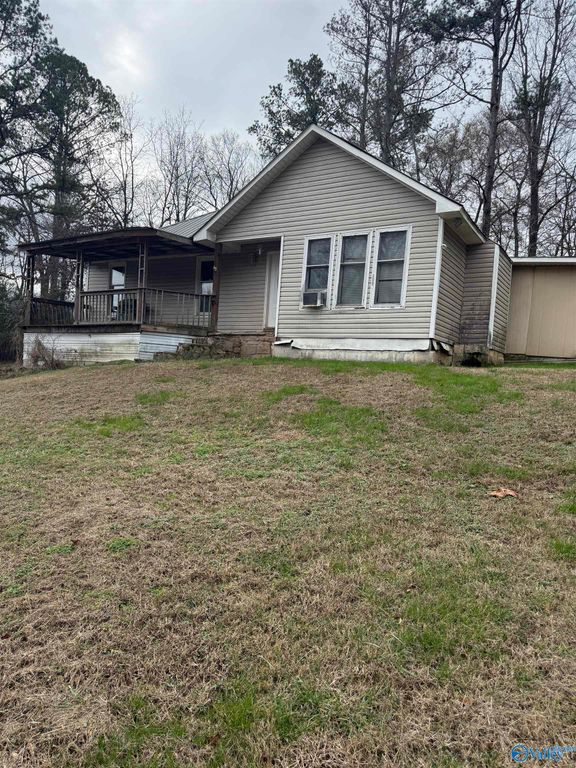 1353 N Valley Avenue, Collinsville, AL 35961