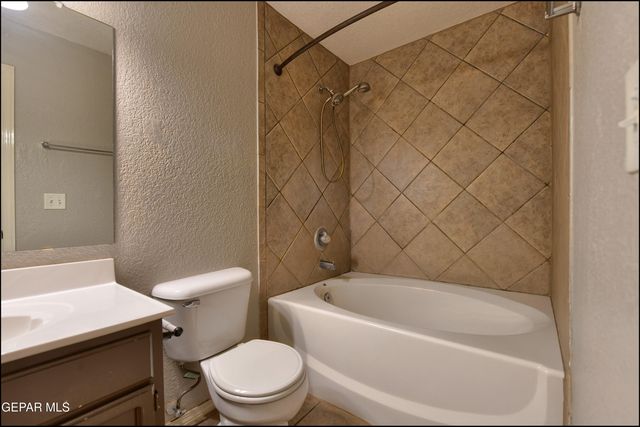 4940 Cattle Lane, El Paso, TX 79934