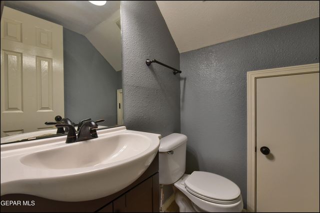 4940 Cattle Lane, El Paso, TX 79934