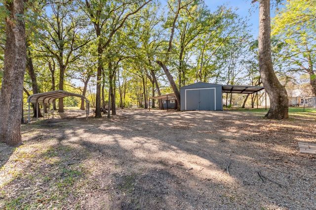 308 Hickory Drive, Tool, TX 75143
