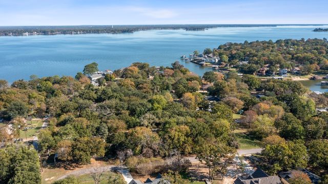 308 Hickory Drive, Tool, TX 75143