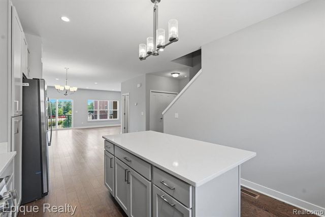 25558 Grandview Lane 38, Novi, MI 48375