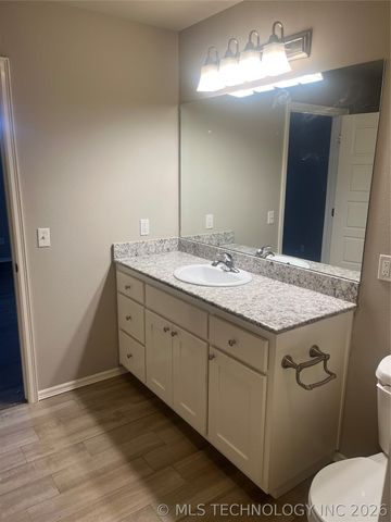 2110 W Pittsburgh Place, Broken Arrow, OK 74112