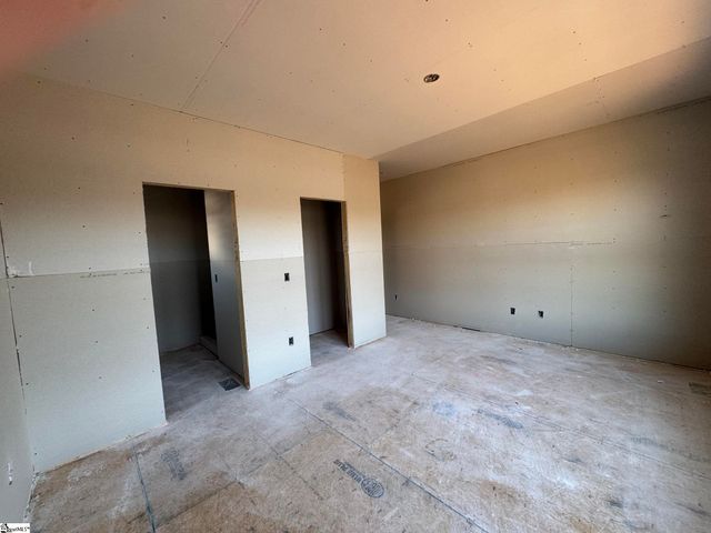 639 Creekway Court, Greer, SC 29651