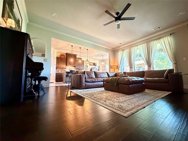 1952 Manzana Way, Burleson, TX 76028