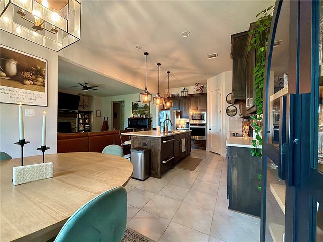 1952 Manzana Way, Burleson, TX 76028