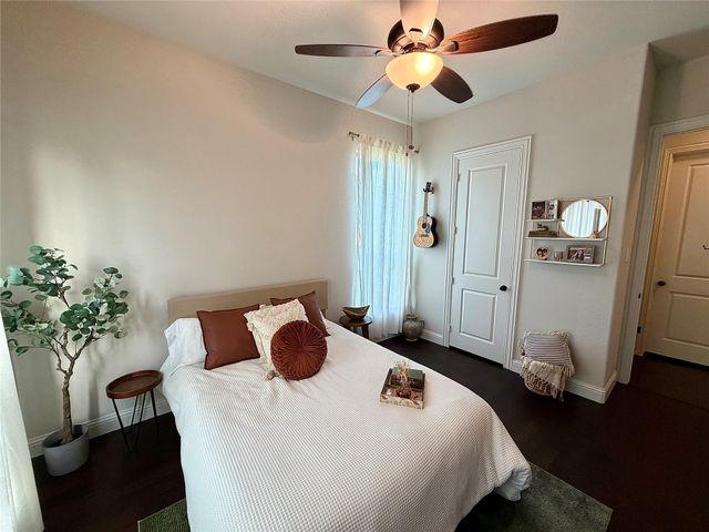 1952 Manzana Way, Burleson, TX 76028