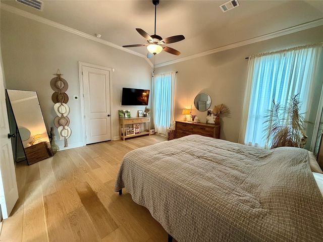 1952 Manzana Way, Burleson, TX 76028