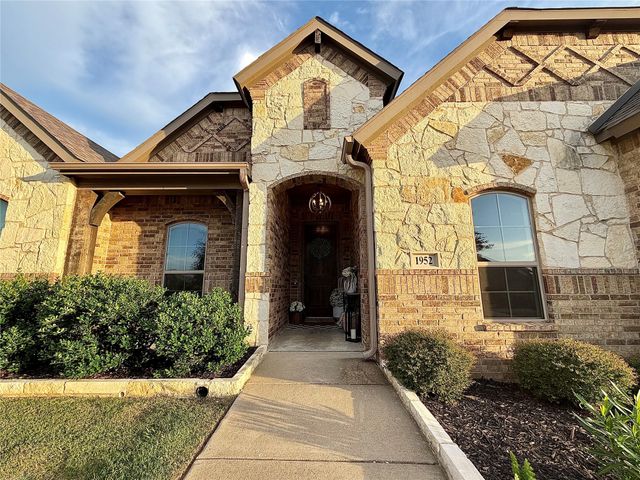 1952 Manzana Way, Burleson, TX 76028