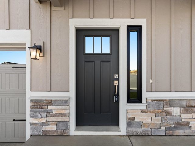 18110 E Barclay Ct, Spokane Valley, WA 99016