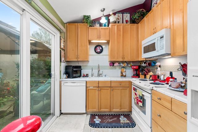 3608 Fawndale Dr, Modesto, CA 95356