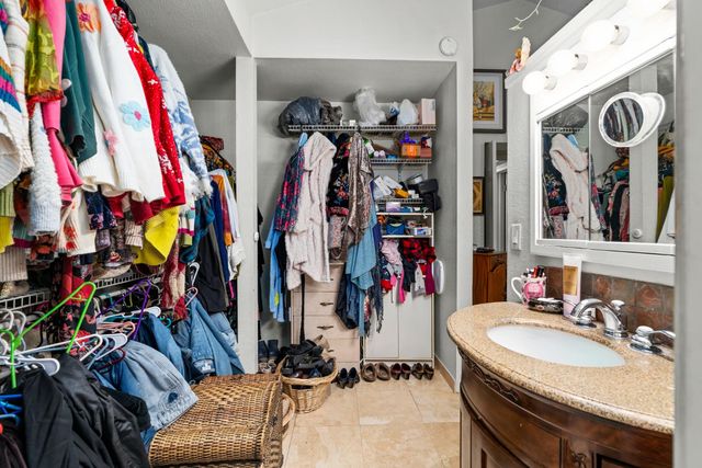 3608 Fawndale Dr, Modesto, CA 95356