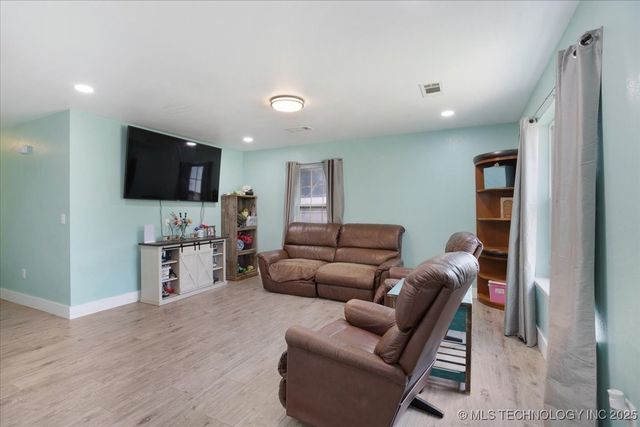 1355 Armstrong Academy, Bokchito, OK 74726