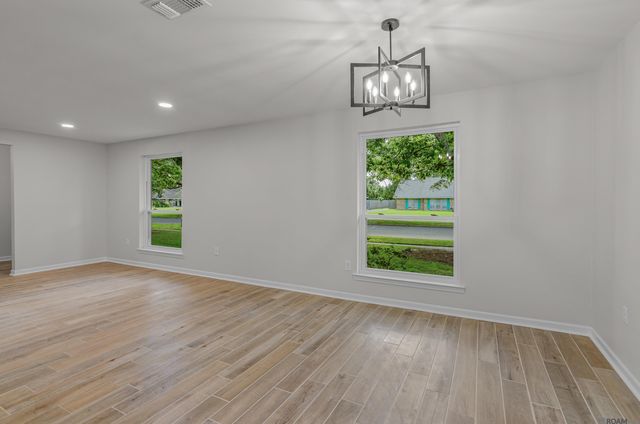 6337 Hickory Ridge Bl, Saint George, LA 70817
