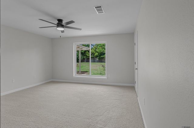 6337 Hickory Ridge Bl, Saint George, LA 70817