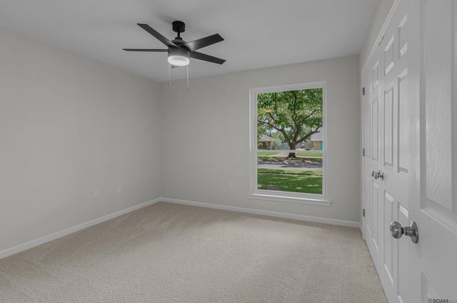6337 Hickory Ridge Bl, Saint George, LA 70817