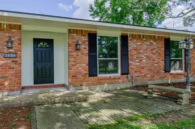 6337 Hickory Ridge Bl, Saint George, LA 70817